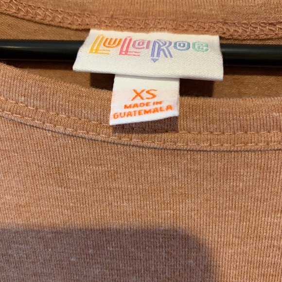 Solid Carly - Picture 2 of 3